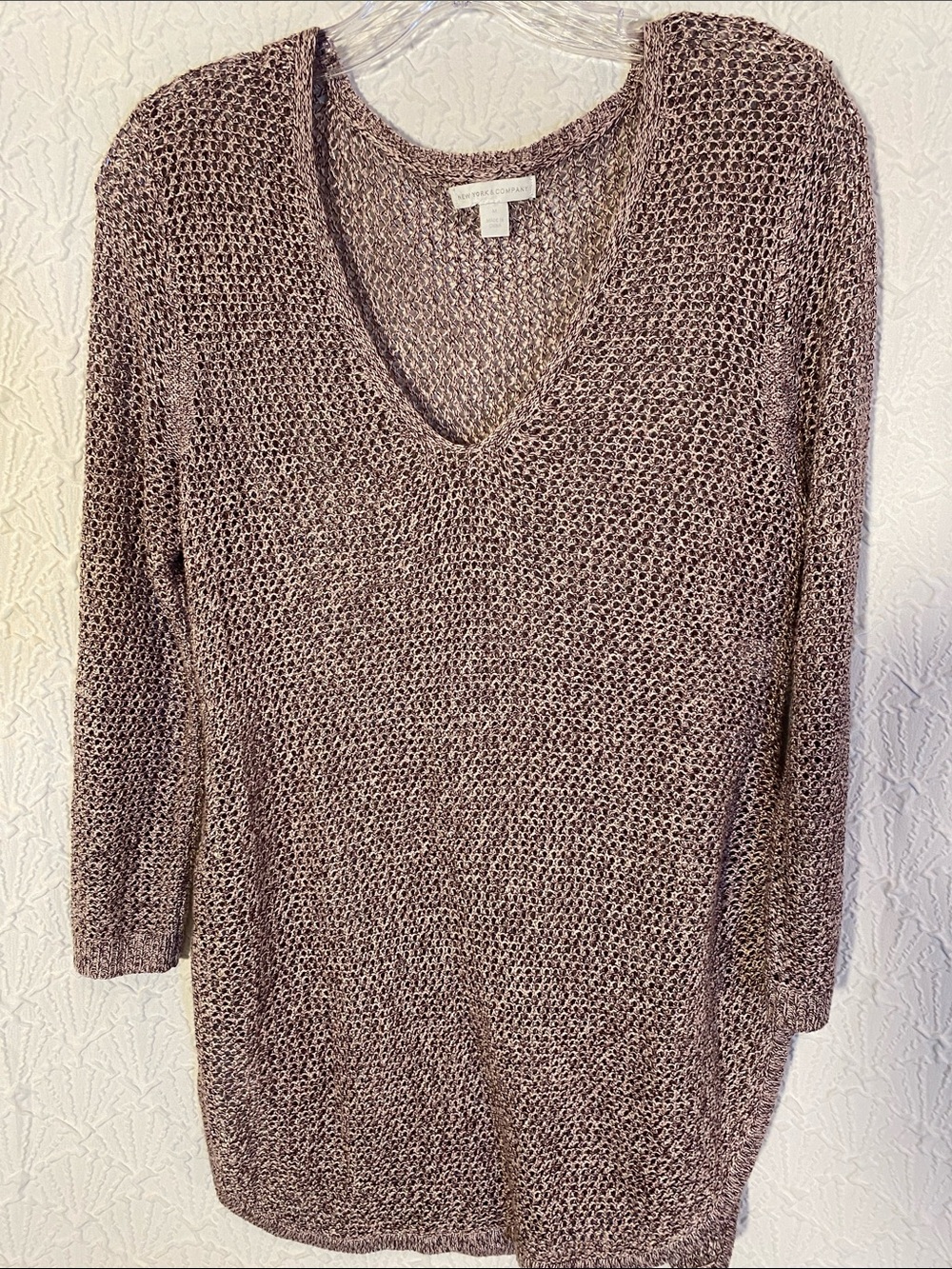 New York & Company V neck knit pullover sweater. Size Med. Evening Beach attire